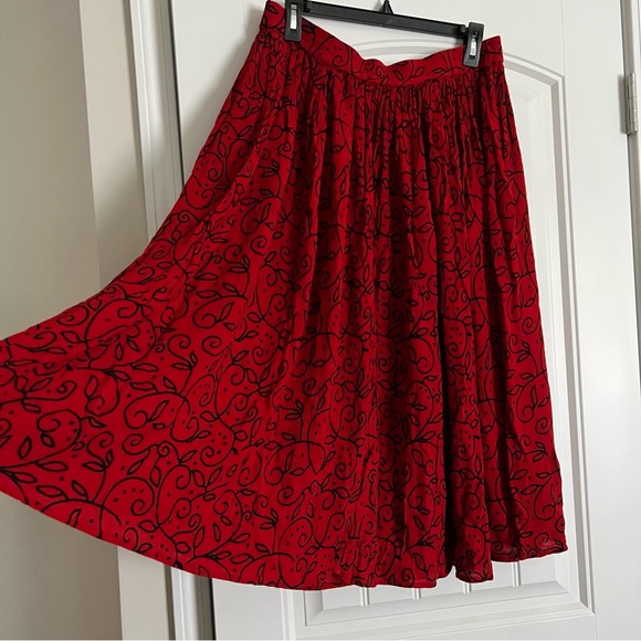 Vintage Skirt - Picture 2 of 3